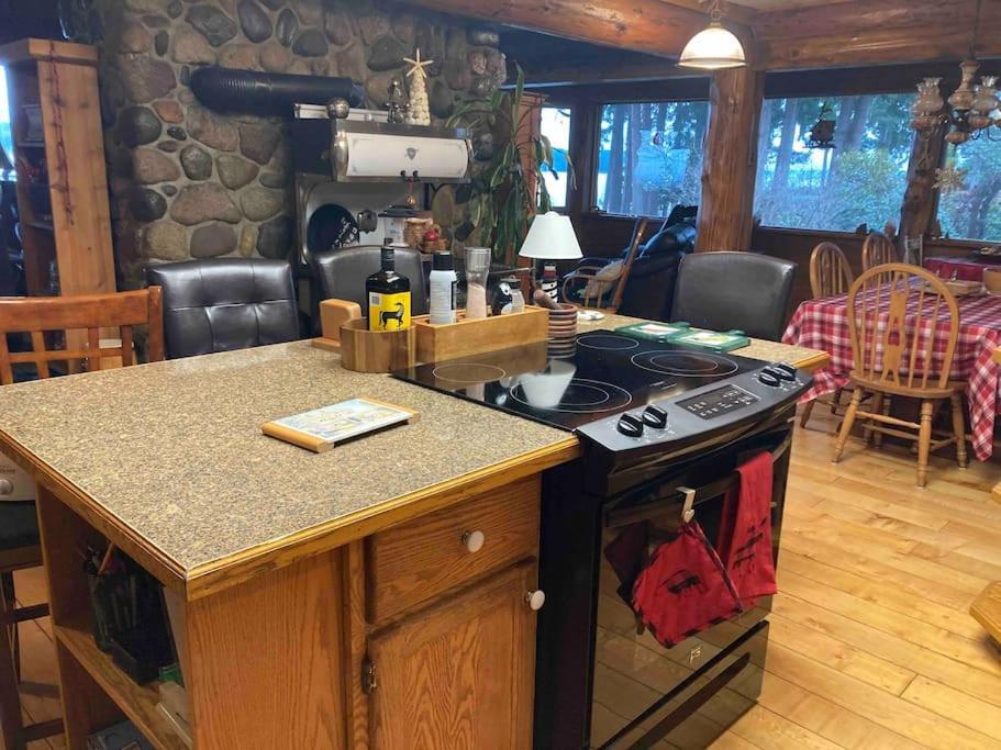 Union Bay Log Home Zewnętrze zdjęcie