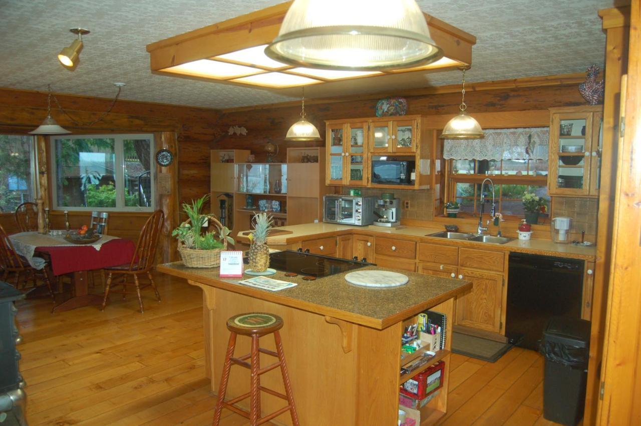 Union Bay Log Home Zewnętrze zdjęcie